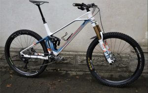 Enduro Mondraker Superfoxy Carbon R 2020 vel. XL
