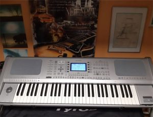 Újszerű Ketron SD5 SD / USB / MP3 bővítőkkkel