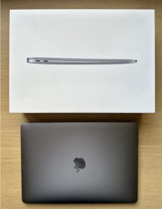 Szinte új Macbook Air M1, 13