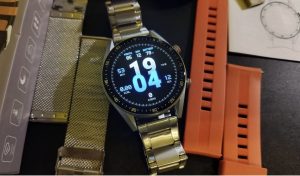 Z18 3szíjjal AMOLED nagy tudású okosóra 1.39