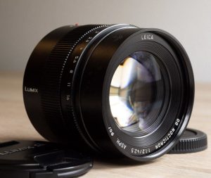 Panasonic Leica DG Nocticron 42.5mm f/1.2 Asph. Power O.I.S
