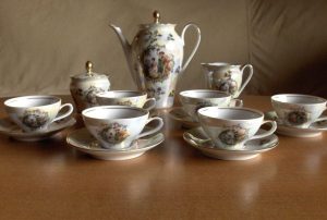 Kahla (Madonna) porcelán kávés és süteményes készlet hibátlan