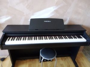 Predam digitalne piano