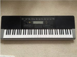 Casio wk 240 klavír