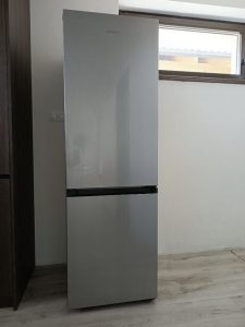 Chladnička s mrazničkou SAMSUNG - takmer nová