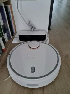 Roboticky vysavac
