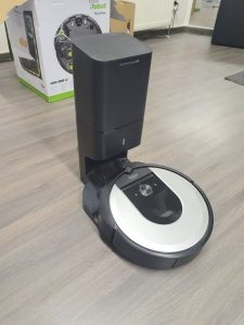 Vysávač Robot i7+ roomba