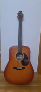 Akustická gitara