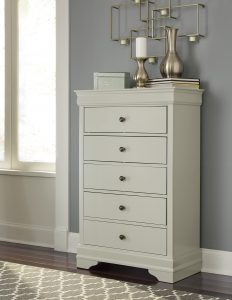 High chest of drawers