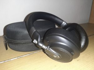 I am selling LAMAX HighComfort ANC headphones
