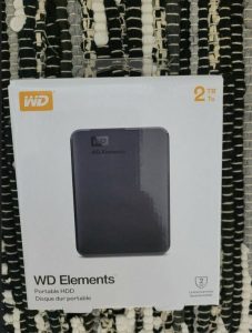 PredámI am selling WD Elements Portable 2 TB, black WD Elements Portable 2 TB, čierny