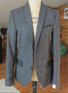 men's jacket, worn twice, beautiful mat. PC 3500