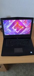 Alienware 15 R3; i7-6700HQ, 20GB RAM, GTX1070 8GB