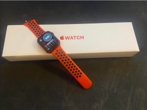 Apple Watch 6 44mm Product Red