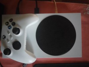 I am selling Xbox series s