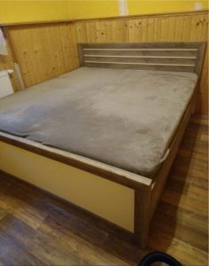Bed 180x200 + 2x medical grid and 2x central drawer