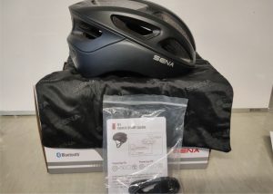 TOP CYCLE SENA HELMET WITH HEADSET PC 4500,-