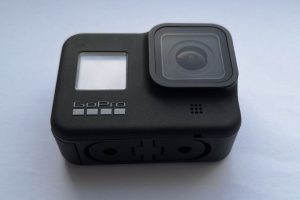 I am handing over the GoPro Hero 8 TOP stand