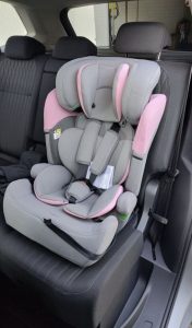 New i-Size child car seat for children 9-36kg