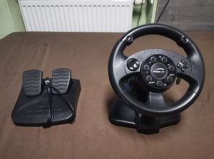 Steering wheel on PC DARKFIRE Racing Wheel