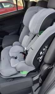 New child car seat with ISOFIX (9-36kg)