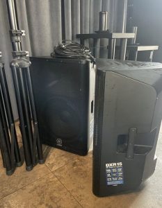 2 pcs speaker box Yamaha DXR 15 MKII