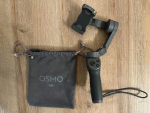 DJI OSMO Mobile 3 Combo tripod
