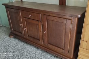 Entire oak chest of drawers