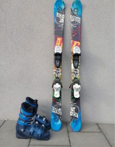 NORDICA freestyle skis, 118 cm + WED'ZE ski boots