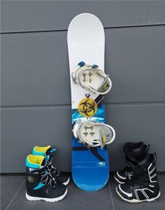 Snowboard ESCAPE PRIMERO, 115 cm + boots