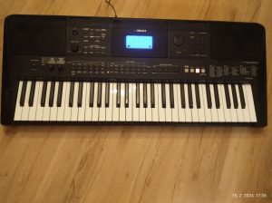 Keyboard Yamaha PSR-E453