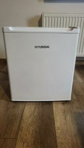Predám malú chladničku HYUNDAI RSC050WW8F