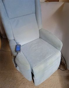 Electrically adjustable TV chair Himolla Cumulus
