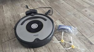 Roboticky vysávač iRobot Roomba 616