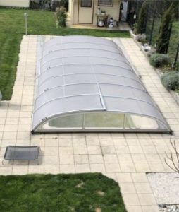 8x4 méteres aluminium medence fedés