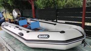 Eladó Bark felfújható csónak fehér, kemény padlózatú.Szinte új