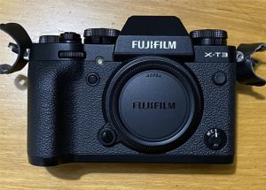 FujiFilm X-T3 ve výborném stavu s objektivem 18-55