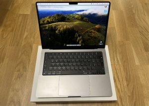 MacBook Pro 14