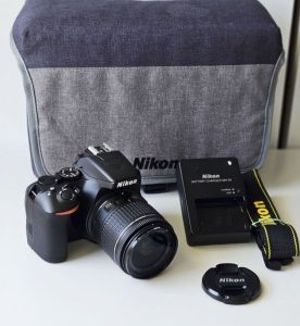 Nikon D3500 + AF-P DX 18-55 mm TOP CONDITION