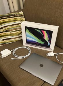 Predám MacBook Pro (13-palcový, M1, 2020) - 680 €