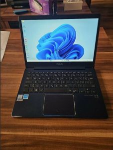 ASUS UX331U