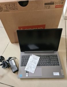 Lenovo IdeaPad Slim 3 15IAN8 Intel N100 4GB 128GB