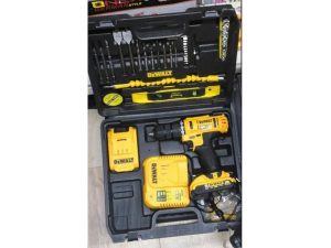 DEWALT AKÚ VŔTAČKA 18V 2 X AKUMULÁTOR NOVÁ