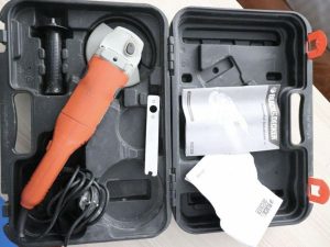 Uhlová bruska Black&Decker BD KG1200