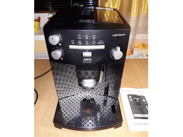 Kávovar AEG - Elektrolux Caffé Silenzio CS 5000