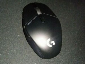 Logitech g303 shroud edition