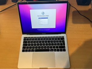 Predám Macbook Pro 2017 13\