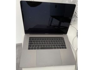 Predám Macbook Pro 15,6” space gray (2017), 256 GB