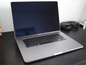 Predám MacBook Pro 16 Space Gray 512 GB NOVÁ BATÉR