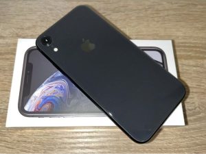 Apple iPhone Xr 64GB Black - super stav